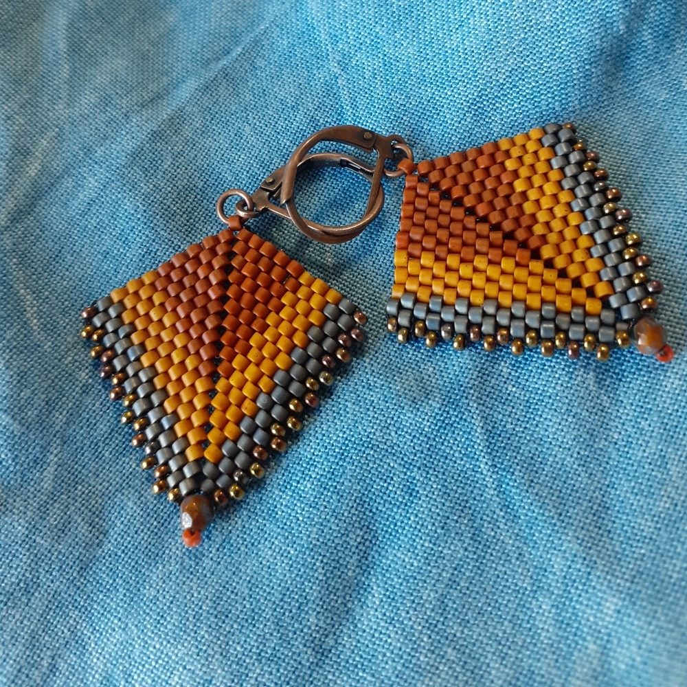 Bead earring